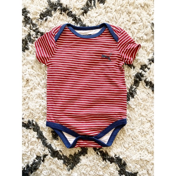 Bundle of 7 onesies - Picture 11 of 12